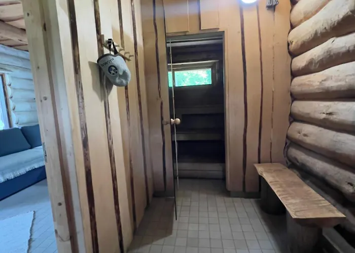 Tammeoja Puhkemaja *